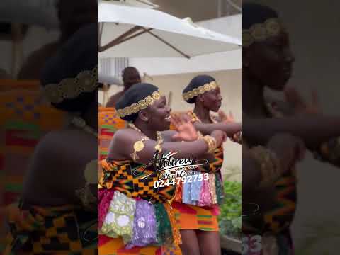 Traditional Fontonfrom dance
